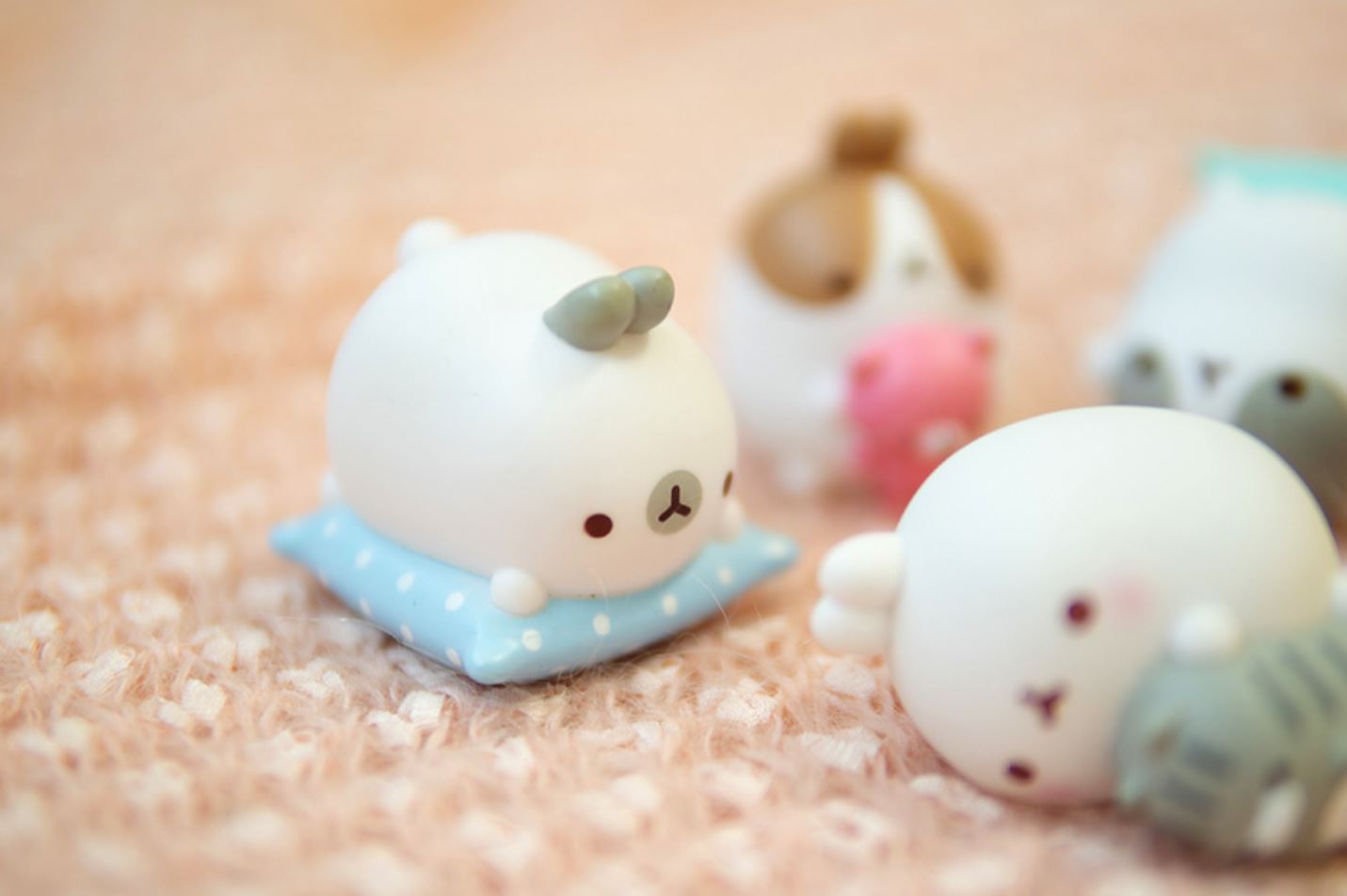 モルラン ミニサイズフィギュア5種セットだるい日曜日韓国キャラクター おもちゃ Molang