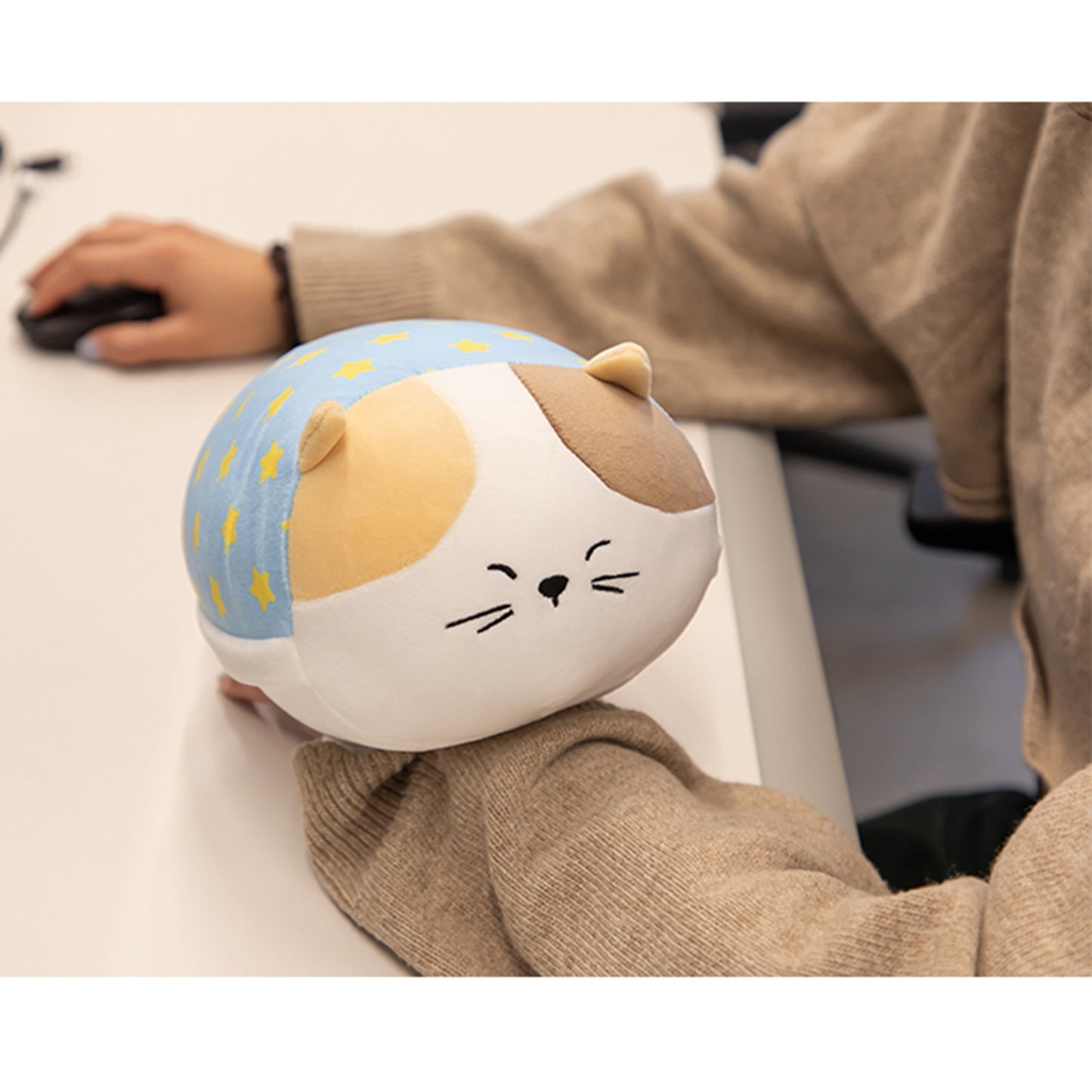 デイリーライク 韓国 猫 ぬいぐるみ 昼寝用 クッション 枕 可愛い 猫枕 オフィス 学校 手首サポート 昼寝まくら 猫キャラクター